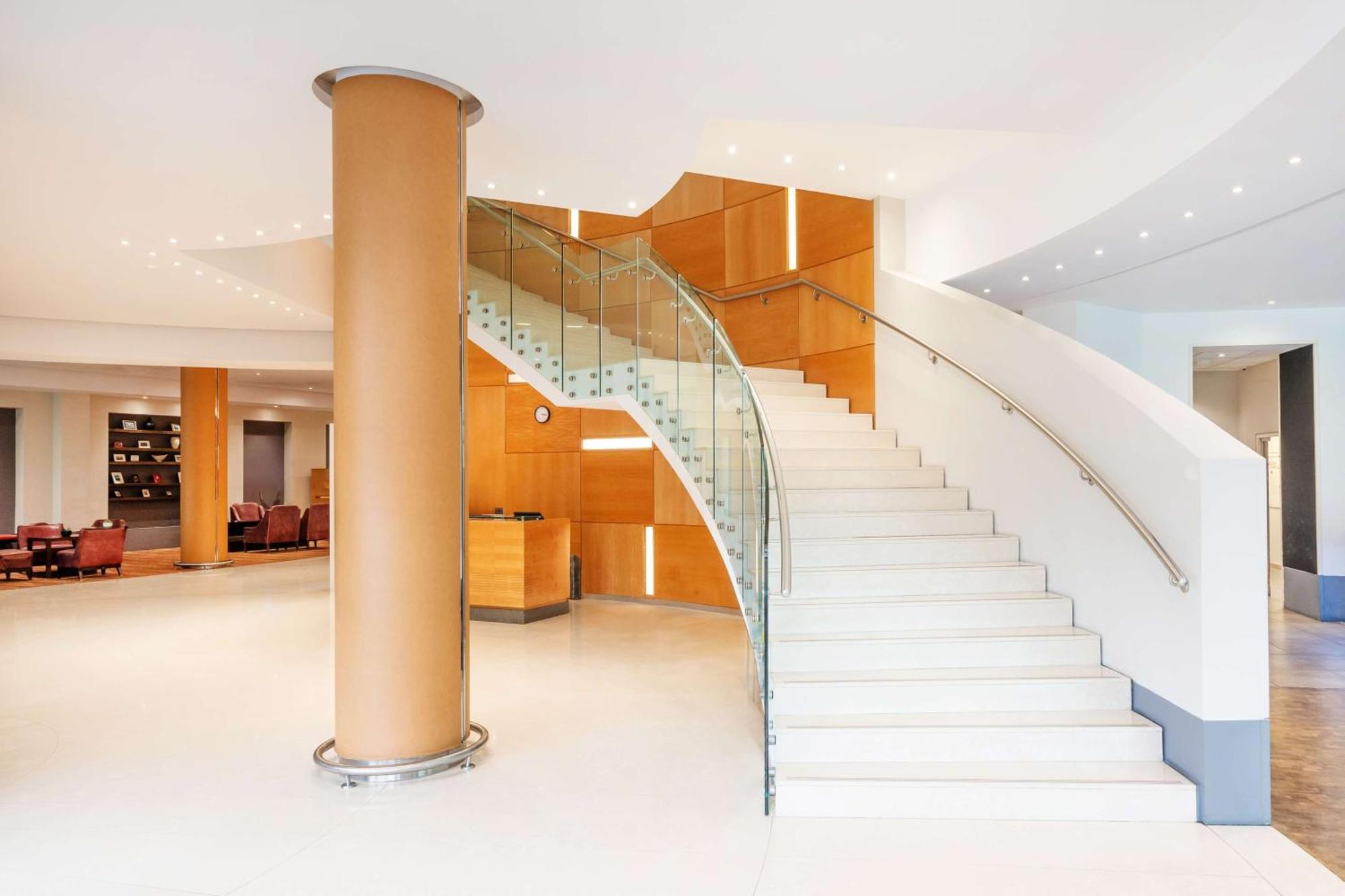 London Twickenham Stadium Hotel, A Member Of Radisson Individuals Eksteriør billede